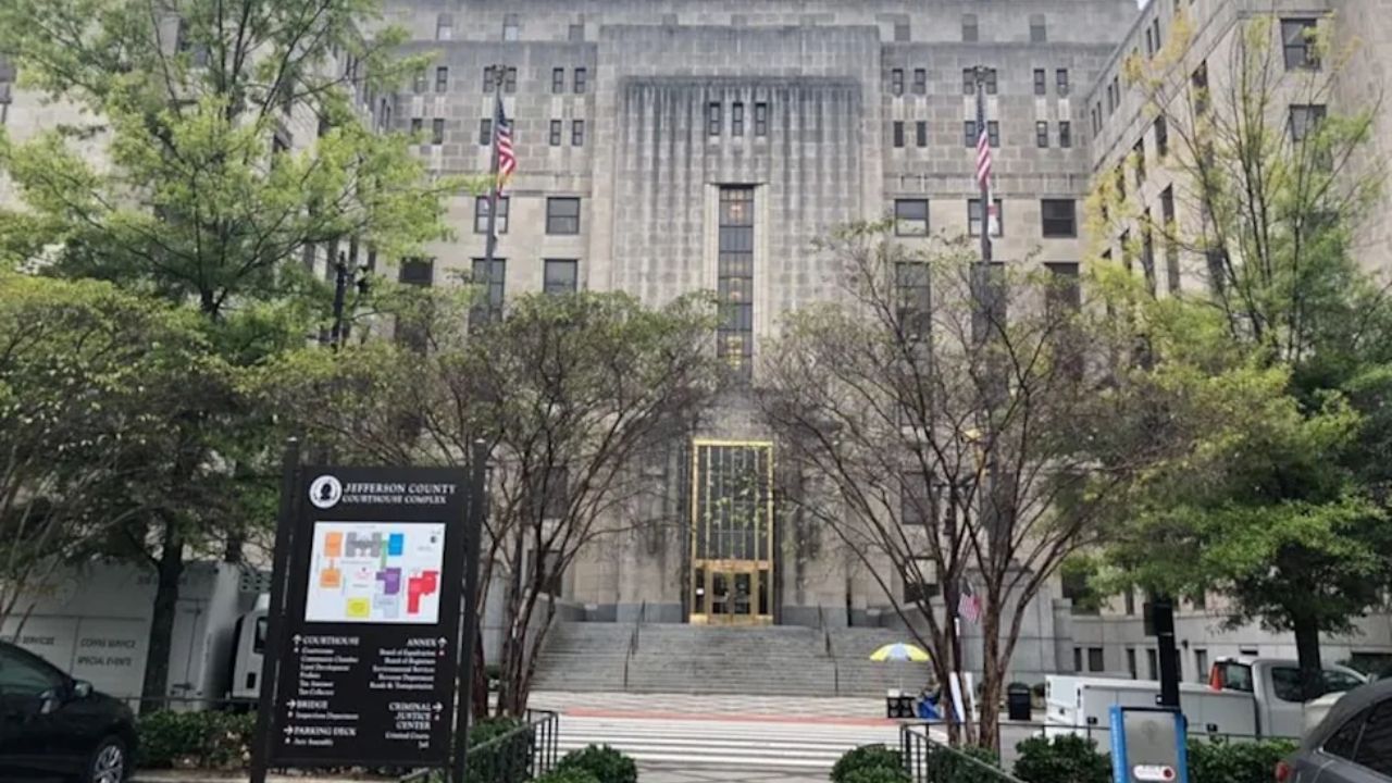 Alabama Coal Family Heir Charged With Strangling Wife in Two Cities — Weeks After Serving Time in European Jail